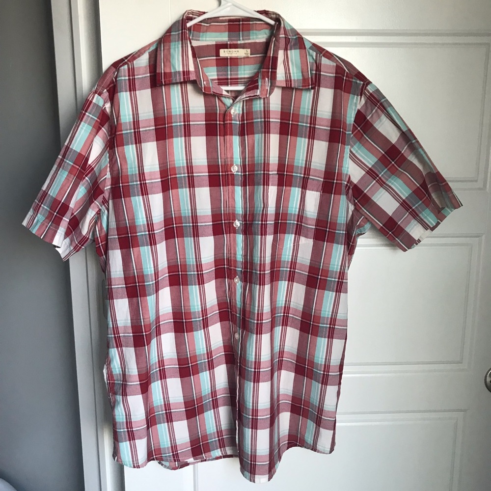 Men’s plaid button up